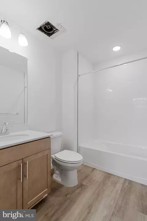 Bath - 41 Everett Dr, Boonsboro, MD 21713 photo 5 of 8