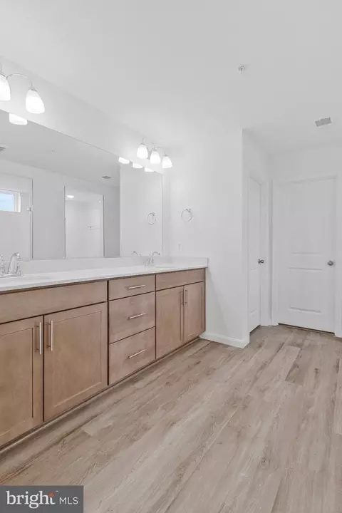 Bath - 41 Everett Dr, Boonsboro, MD 21713 photo 6 of 8