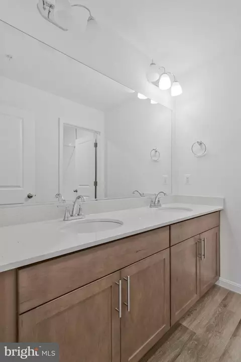 Bath - 41 Everett Dr, Boonsboro, MD 21713 photo 2 of 8