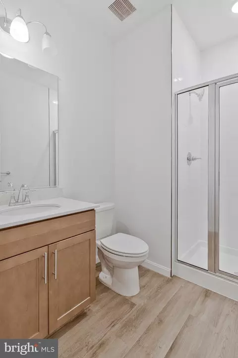 Bath - 41 Everett Dr, Boonsboro, MD 21713 photo 1 of 8