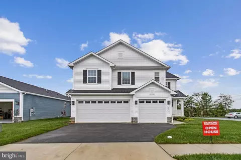 Exterior - 41 Everett Dr, Boonsboro, MD 21713 photo 4 of 4