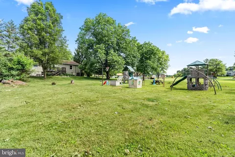 Exterior - 14433 Hicksville Rd, Clear Spring, MD 21722 photo 6 of 15