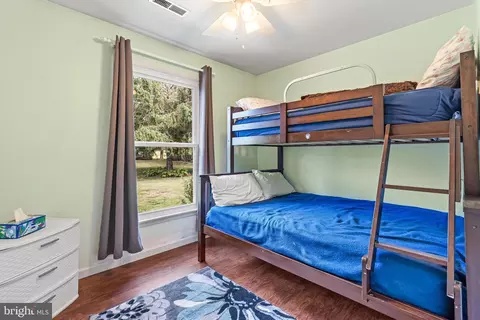 Bedroom - 14433 Hicksville Rd, Clear Spring, MD 21722 photo 2 of 4