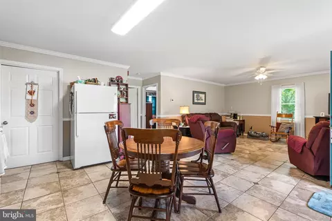 Dining - 14433 Hicksville Rd, Clear Spring, MD 21722 photo 1 of 3
