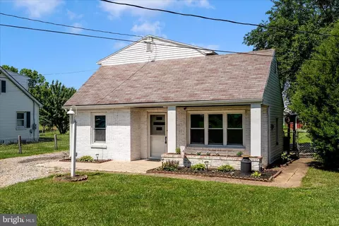 17930 Lappans Rd, Fairplay, MD 21733