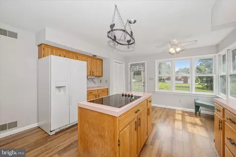 Kitchen - 7 Della Ln, Boonsboro, MD 21713 photo 5 of 5