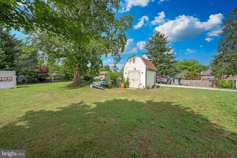 Exterior - 7 Della Ln, Boonsboro, MD 21713 photo 6 of 9