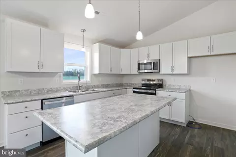 Kitchen - 12706 Spickler Rd, Clear Spring, MD 21722 photo 3 of 3