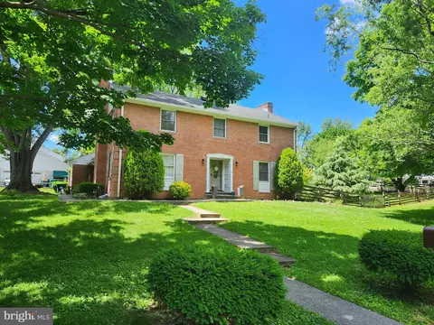 13306 Fairgreen Cir, Hagerstown, MD 21742