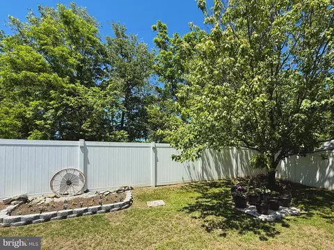 10312 Bear Creek Dr, Hagerstown, MD 21740