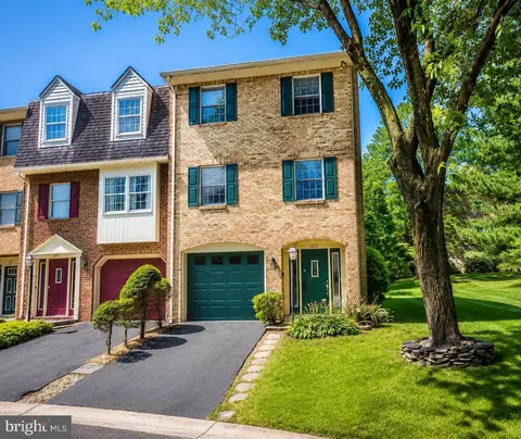 1265 Fairchild Ave, Hagerstown, MD 21742