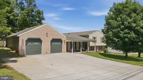 16818 Sterling Rd, Williamsport, MD 21795
