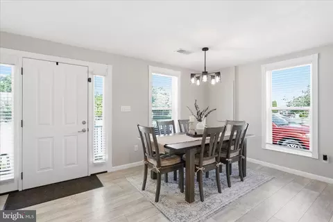 Dining - 35 N Maple Ave, Smithsburg, MD 21783 photo 1 of 1