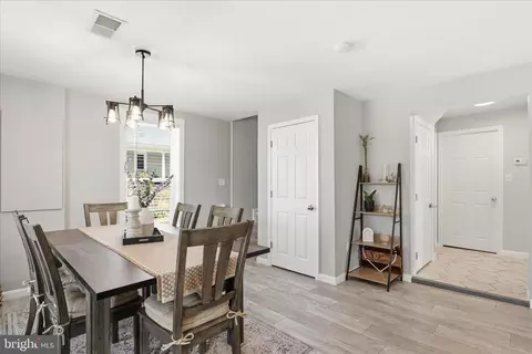Entry Way - 35 N Maple Ave, Smithsburg, MD 21783 photo 1 of 3