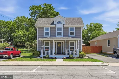 Exterior - 35 N Maple Ave, Smithsburg, MD 21783 photo 2 of 10
