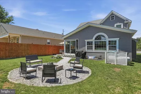 Exterior - 35 N Maple Ave, Smithsburg, MD 21783 photo 7 of 10