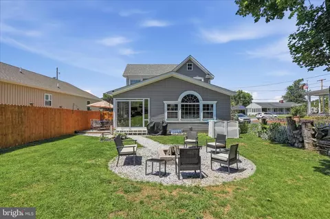 Exterior - 35 N Maple Ave, Smithsburg, MD 21783 photo 8 of 10