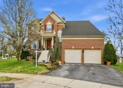 17416 Cobb Ct, Hagerstown, MD 21740