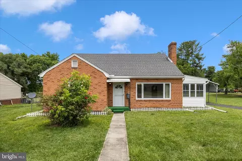 17534 Lincolnshire Rd, Hagerstown, MD 21740