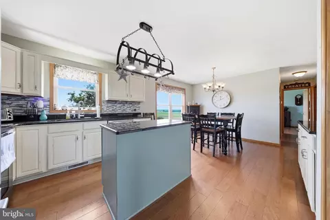 Kitchen - 11841 Ashton Rd, Clear Spring, MD 21722 photo 3 of 4