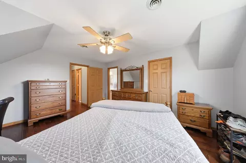 Bedroom - 11841 Ashton Rd, Clear Spring, MD 21722 photo 2 of 5