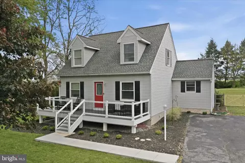 13427 Maugansville Rd, Hagerstown, MD 21740