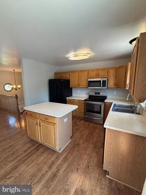 Kitchen - 73 Amanda Dr, Smithsburg, MD 21783 photo 2 of 2