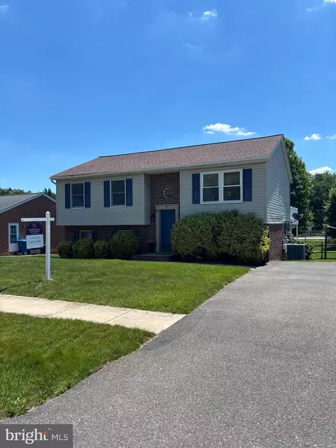 73 Amanda Dr, Smithsburg, MD 21783