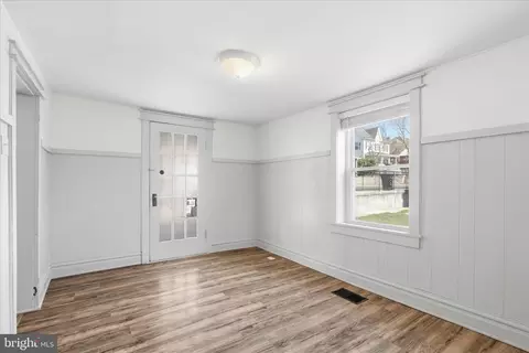 Entry Way - 145 E Main St, Hancock, MD 21750 photo 5 of 7