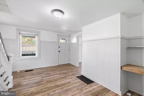 Entry Way - 145 E Main St, Hancock, MD 21750 photo 3 of 7