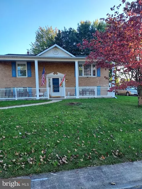 17813 Greentree Ter, Hagerstown, MD 21740