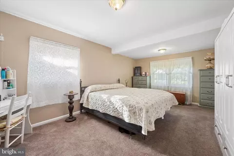 Bedroom - 17223 Cloverleaf Rd, Hagerstown, MD 21740 photo 1 of 7
