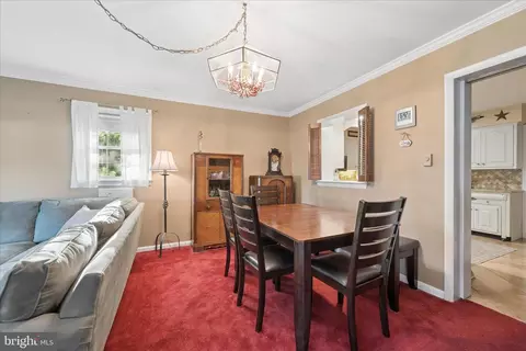 Dining - 17223 Cloverleaf Rd, Hagerstown, MD 21740 photo 2 of 2
