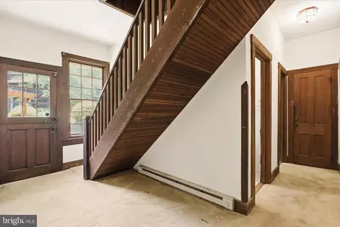 Entry Way - 14624 Hilltop Rd, Cascade, MD 21719 photo 3 of 6