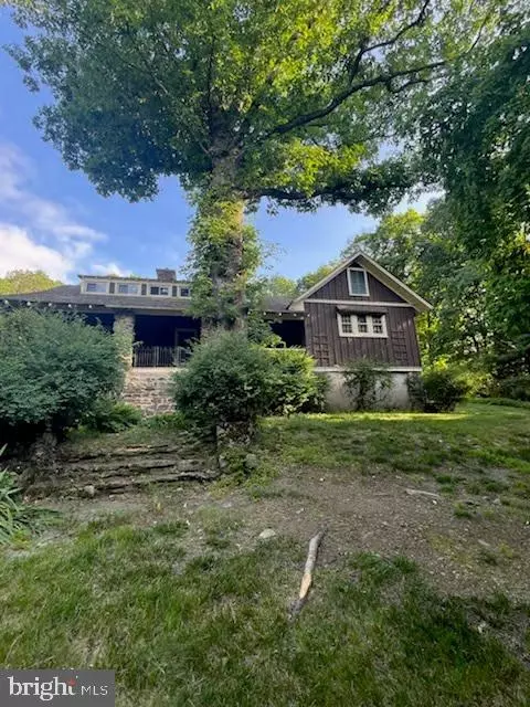 14624 Hilltop Rd, Cascade, MD 21719