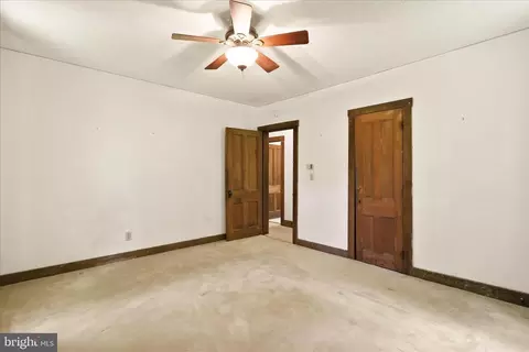 Bedroom - 14624 Hilltop Rd, Cascade, MD 21719 photo 4 of 6