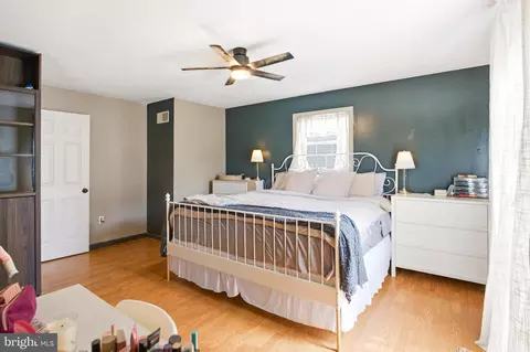 Bedroom - 93 Byron Dr, Smithsburg, MD 21783 photo 2 of 3