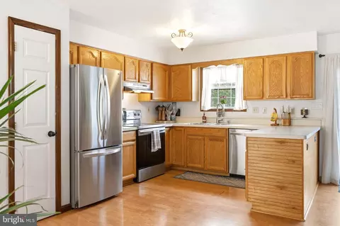 Kitchen - 93 Byron Dr, Smithsburg, MD 21783 photo 1 of 5