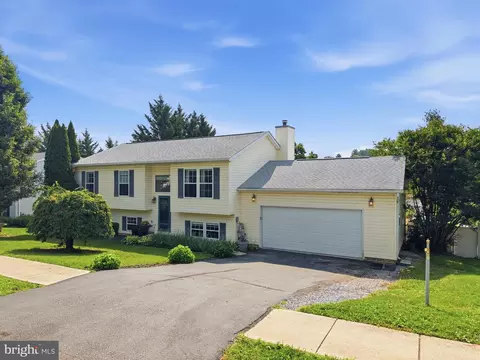 Exterior - 93 Byron Dr, Smithsburg, MD 21783 photo 10 of 14