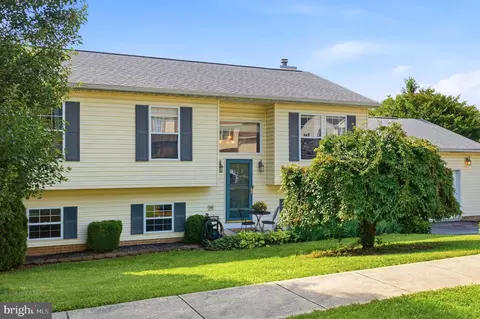 Exterior - 93 Byron Dr, Smithsburg, MD 21783 photo 11 of 14