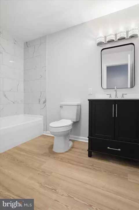 Bath - 10 E Lee St, Hagerstown, MD 21740 photo 1 of 1