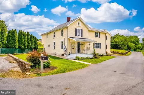 11 Mount Hebron Rd, Keedysville, MD 21756