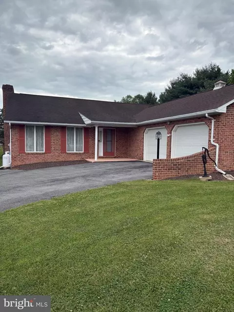 10208 Mar Rock Dr, Hagerstown, MD 21740