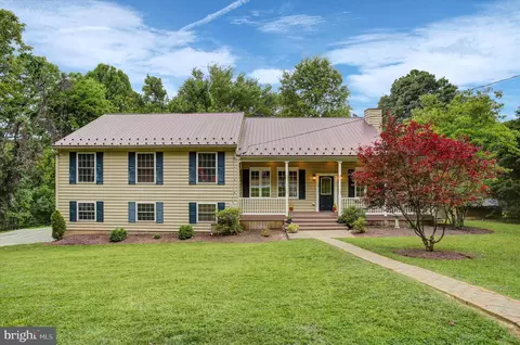 19540 Elk Ridge Dr, Keedysville, MD 21756