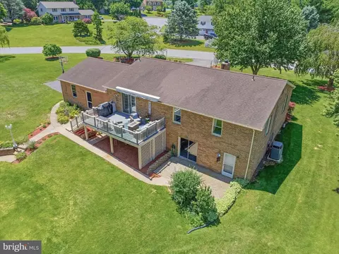 View/Area - 21925 Beaverbrook Dr, Smithsburg, MD 21783 photo 2 of 13