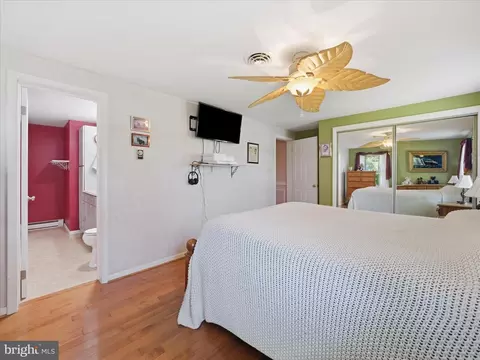 Bedroom - 21925 Beaverbrook Dr, Smithsburg, MD 21783 photo 4 of 8