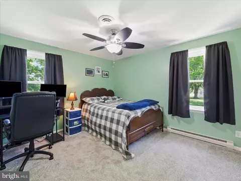 Bedroom - 21925 Beaverbrook Dr, Smithsburg, MD 21783 photo 8 of 8