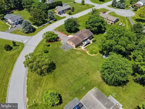 View/Area - 21925 Beaverbrook Dr, Smithsburg, MD 21783 photo 8 of 13