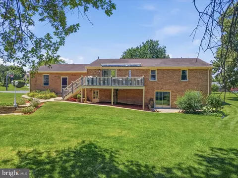 Exterior - 21925 Beaverbrook Dr, Smithsburg, MD 21783 photo 6 of 10