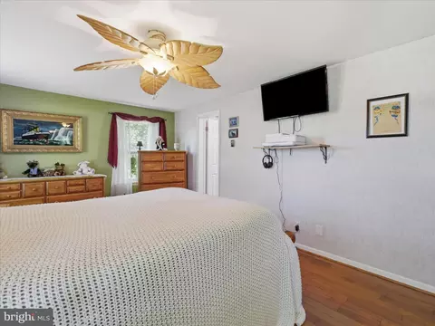Bedroom - 21925 Beaverbrook Dr, Smithsburg, MD 21783 photo 3 of 8